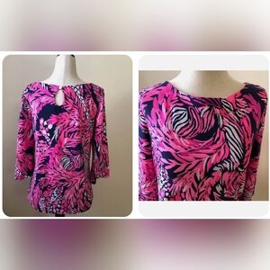 Waverly top. Navy blue it's's a jungle in here.